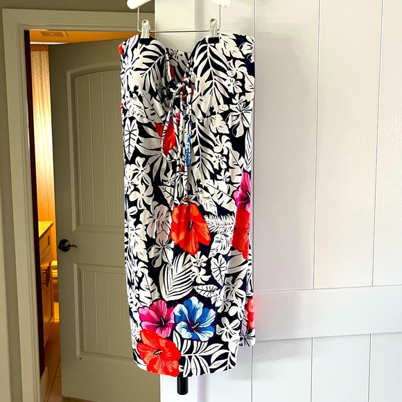 Tommy Bahama Dresses & Skirts - Tommy Bahama Strapless Dress